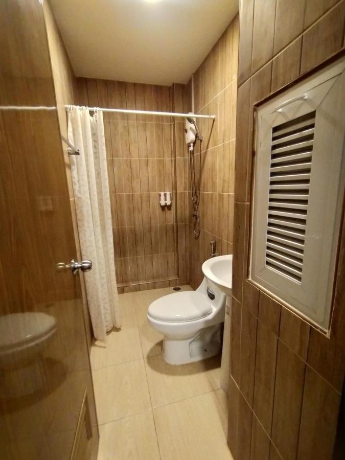 Breeze Hostel Джомтьен Экстерьер фото